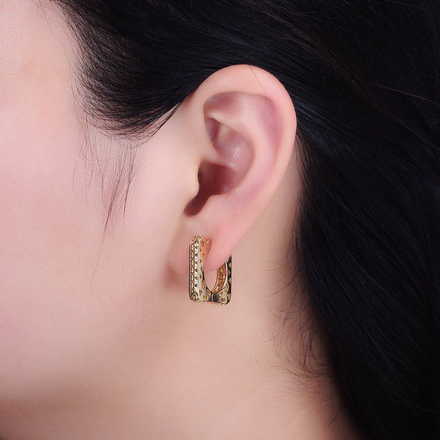 Ali Hoops